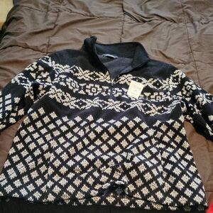 Lands' End Womens Black and White Half Zip Up Sweater. Petite Size.
